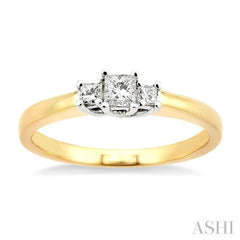 1/4 Ctw 3 Stone Princess Cut Diamond Ring in 14K Yellow and White Gold