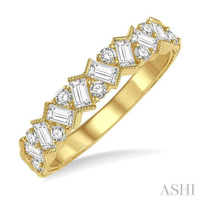 5/8 Ctw Zigzag Baguette and Round Cut Diamond Band in 14K Yellow Gold