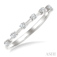 1/5 Ctw Round Cut Diamond Fashion Band in 14K White Gold