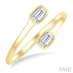 1/5 Ctw Split Single Coil Bezel Set Octagon Cut Diamond Open Fashion Ring in 14K Yellow Gold