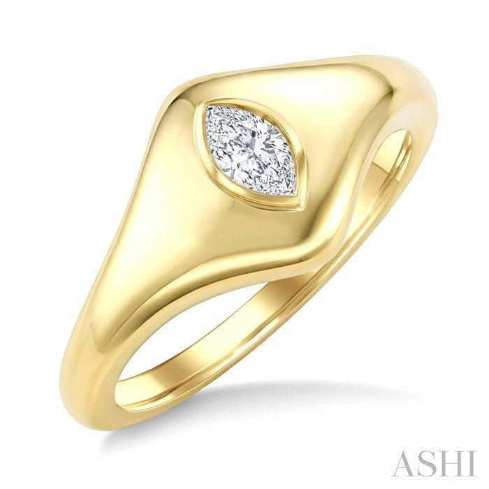 1/5 Ctw Marquise Cut Diamond Fashion Signet Ring in 10K Yellow Gold