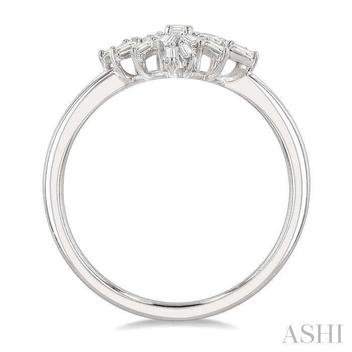 1/3 Ctw Ballerina Baguette and Round Cut Diamond Fashion Ring in 14K White Gold