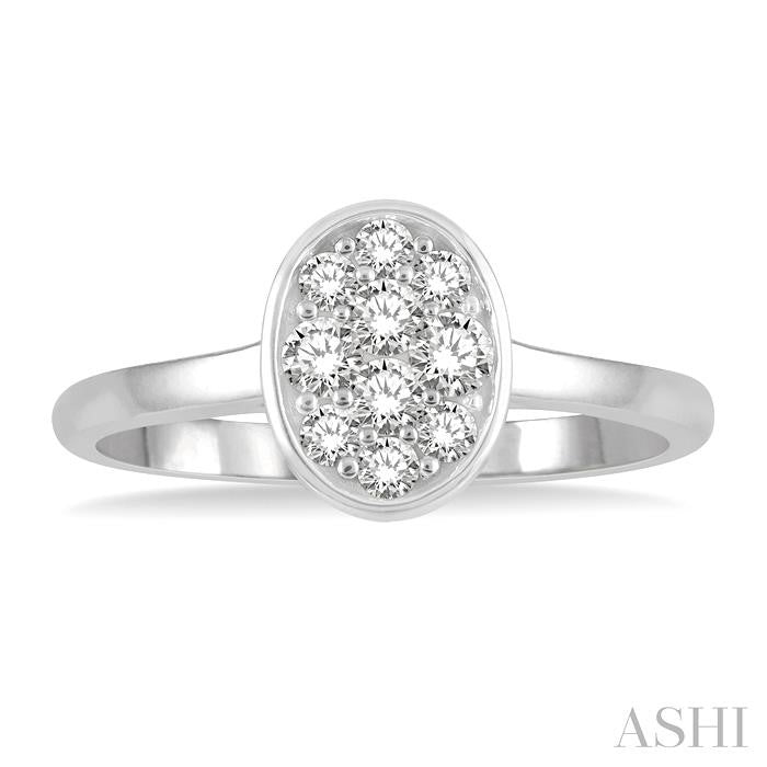 1/3 Ctw Oval Mount Round Cut Diamond Cluster Ladies Ring in 14K White Gold