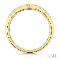 1/4 Ctw Round Cut Diamond Mosaic Wide Fashion Band in 10K Yellow Gold