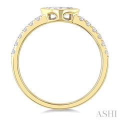 1/2 Ctw East-West Marquise Cut and Round Cut Diamond Ring in 14K Yellow Gold