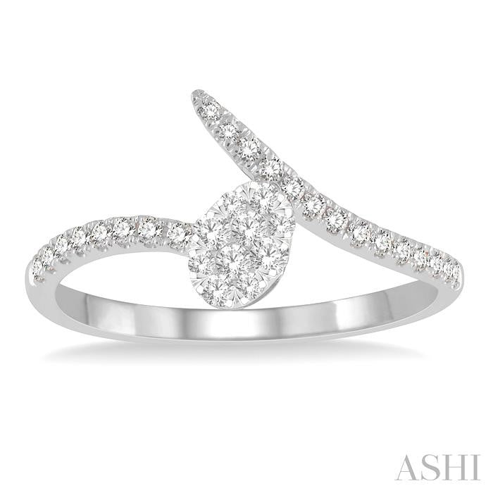 1/4 Ctw Open-End Oval Mount Lovebright Round Cut Diamond Ladies Ring in 14K White Gold