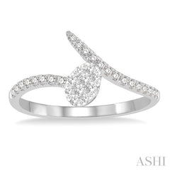 1/4 Ctw Open-End Oval Mount Lovebright Round Cut Diamond Ladies Ring in 14K White Gold