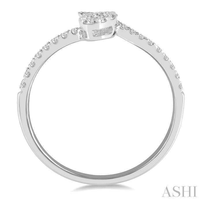 1/4 Ctw Open-End Oval Mount Lovebright Round Cut Diamond Ladies Ring in 14K White Gold