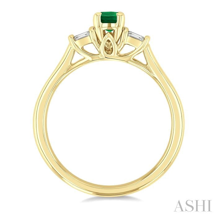 1/10 Ctw Oval Cut 6X4MM Emerald and Baguette Cut Diamond Precious Ring in 14K Yellow Gold