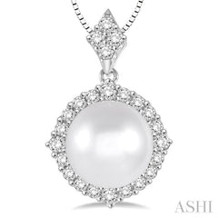 10 MM Cultured Pearl and 1/2 Ctw Round Cut Diamond Pendant in 14K White Gold with chain