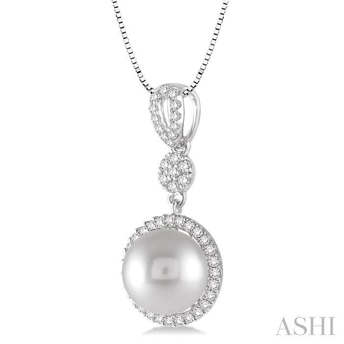 10 MM Cultured Pearl and 1/3 Ctw Round Cut Diamond Pendant in 14K White Gold with Chain