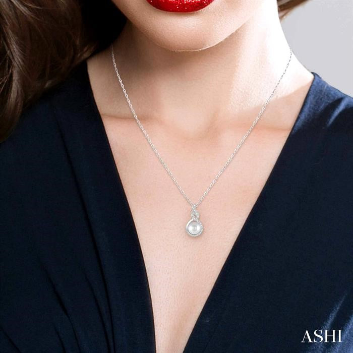 7 MM Round Shape Cultured Pearl and 1/20 Ctw Round Cut Diamond Twisted Accented Pendant in 10K White Gold with chain