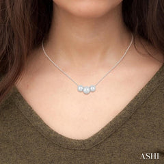 5MM & 4MM Cultured Pearl and 1/6 Ctw Round Cut Diamond Halo Pendant With Chain in 14K White Gold