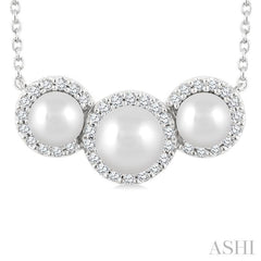 5MM & 4MM Cultured Pearl and 1/6 Ctw Round Cut Diamond Halo Pendant With Chain in 14K White Gold