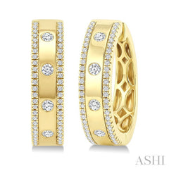 1/2 Ctw Flush Set Round Cut Diamond Fashion Huggie Earrings in 14K Yellow Gold