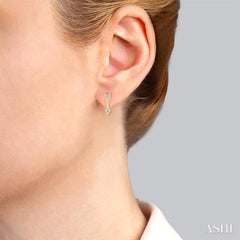 1/20 Ctw Petite Arrow Round Cut Diamond Fashion Stud Earring in 10K Yellow Gold