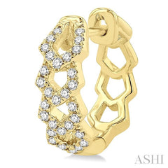 1/4 Ctw Petite Geometric Link Round Cut Diamond Fashion Huggies in 10K Yellow Gold