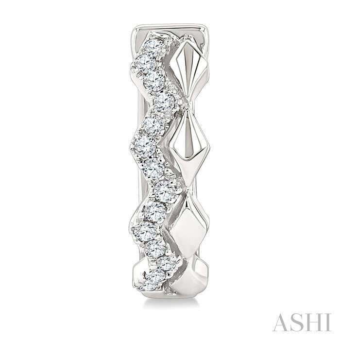 1/10 Ctw Round Cut Diamond Geometric Petite Huggie Earrings in 10K White Gold