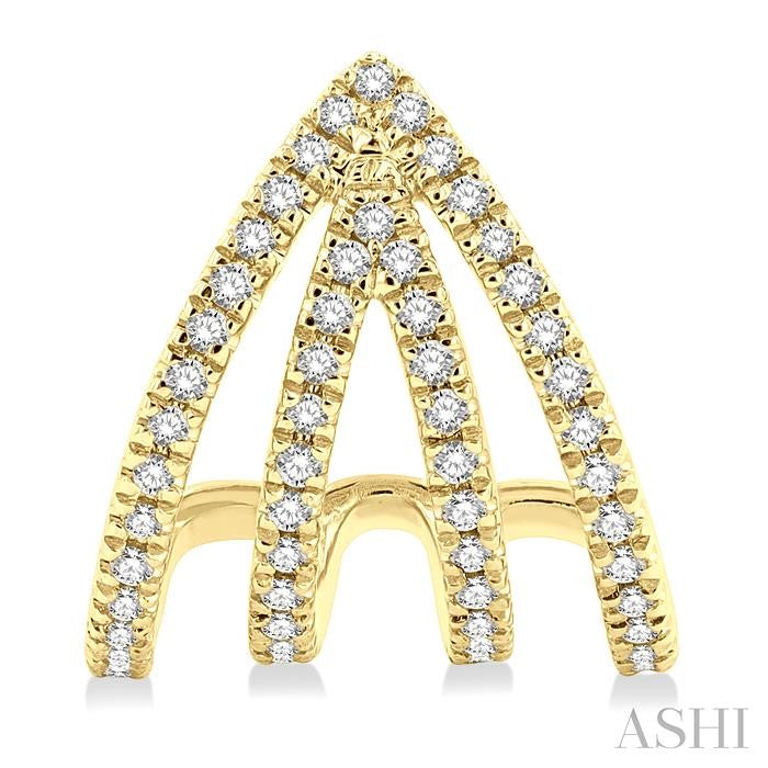 1/3 Ctw Petite Claw Round Cut Diamond Fashion Stud Earring in 10K Yellow Gold