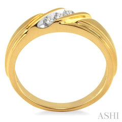 1/8 Ctw Round Cut Diamond Men's Band in 10K Yellow Gold