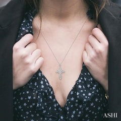 1/20 Ctw Round Cut Diamond Cross Pendant in Sterling Silver with Chain