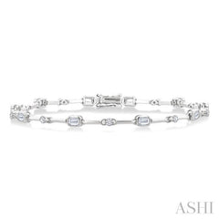 1 1/3 Ctw Bezel Set Emerald and Round Cut Diamond Bar Link Bracelet in 14K White Gold