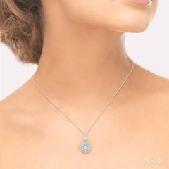 1/5 Ctw Round Cut Diamond Fashion Pendant in 14K White Gold with Chain