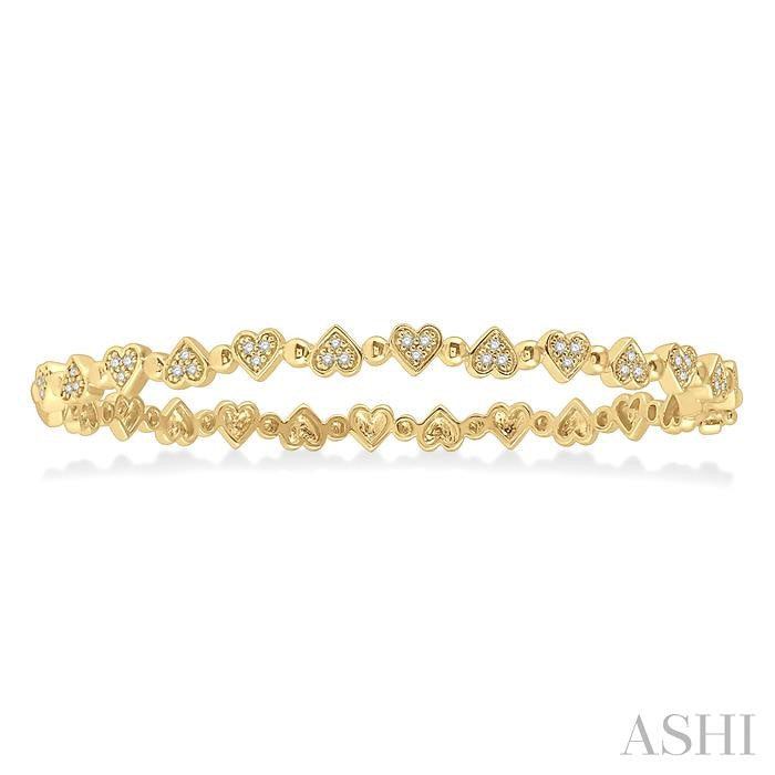 1/4 Ctw Heart Charm Round Cut Diamond Stackable Bangle in 14K Yellow Gold