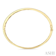 1 Ctw Flush Set Round Cut Diamond Fashion Bangle in 14K Yellow Gold 
