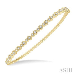 1/2 Ctw Round & Heart Shape Mount Stackable Diamond Bangle in 14K Yellow Gold