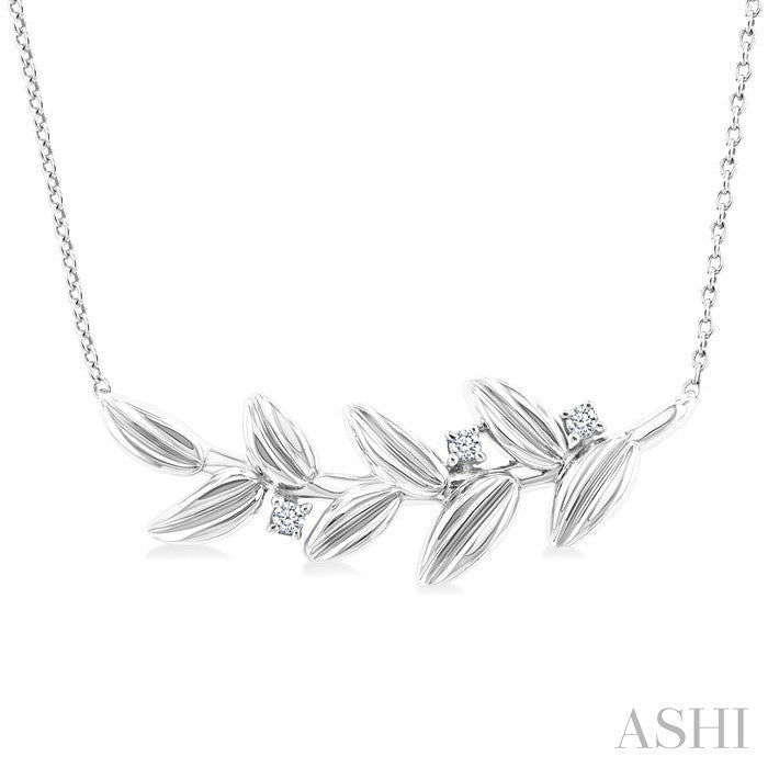 1/20 Ctw Olive Leaf Round Cut Diamond Pendant With Chain in Sterling Silver
