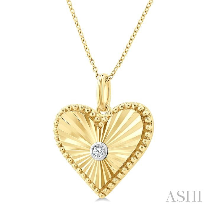 1/20 Ctw Heart Fluted Medallion Round Cut Diamond Pendant With Chain in Yellow Gold Vermeil