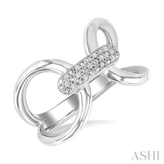 1/10 Ctw Accent Round Cut Diamond Bold Fashion Ring in Sterling Silver