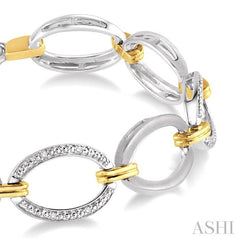 1/20 Ctw Round Cut Diamond Bracelet in Sterling Silver
