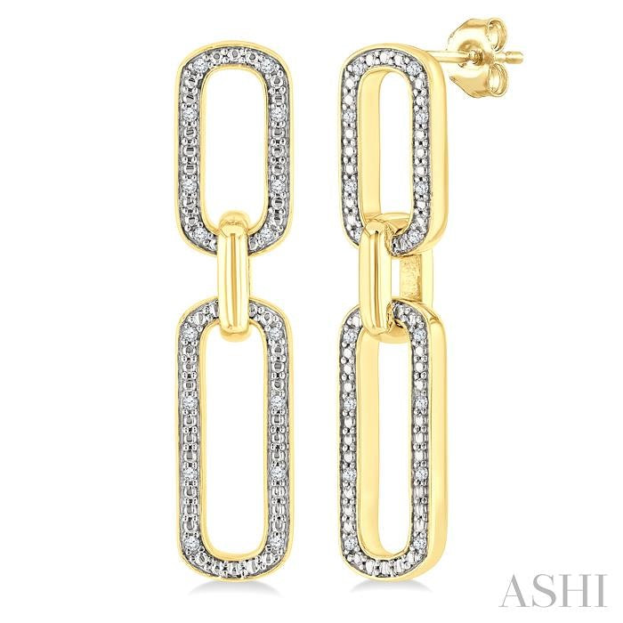 1/10 Ctw Bold Paperclip Round Cut Diamond Fashion Earring in Yellow Gold Vermeil