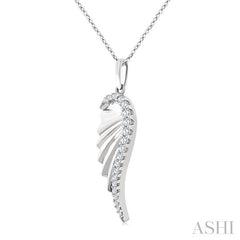 1/5 Ctw Fluted Texture Angel Wing Round Cut Diamond Fashion Pendant With Chain in 14K White Gold