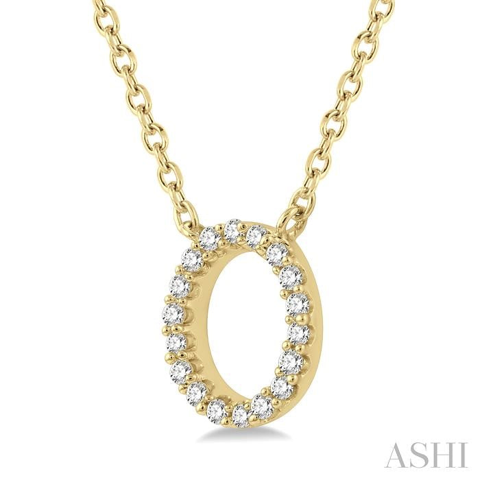 1/20 Ctw Initial 'O' Round Cut Diamond Pendant With Chain in 10K Yellow Gold
