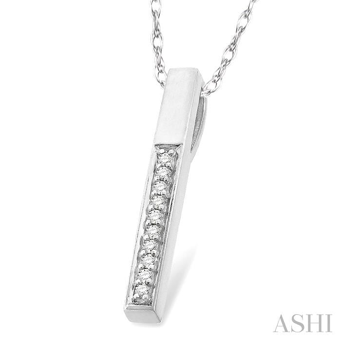 1/10 Ctw Round Cut Diamond Stick Pendant in 14K White Gold with Chain