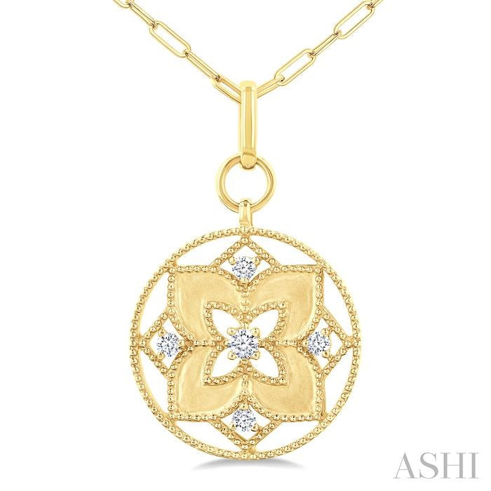 1/4 Ctw Floral Medallion Circle Round Cut Diamond Fashion Pendant With Paperclip Chain in 14K Yellow Gold