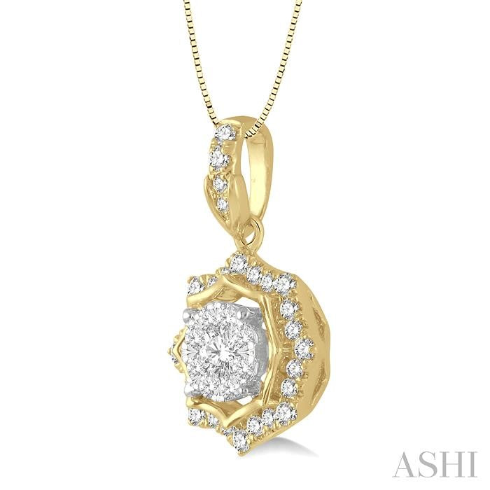 1/4 Ctw Star Lattice Lovebright Round Cut Diamond Pendant With Chain in 14K Yellow and White Gold
