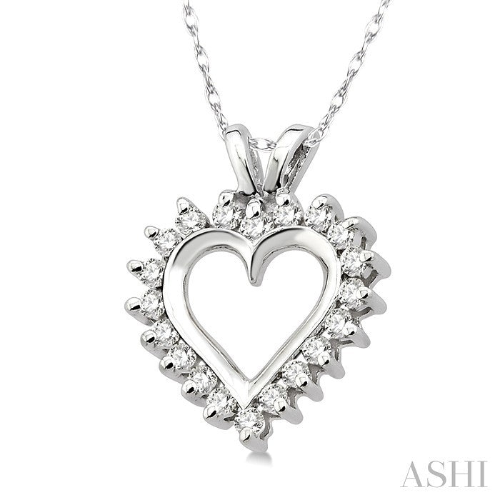 1/4 Ctw Round Diamond Heart Pendant in 10K White Gold with Chain