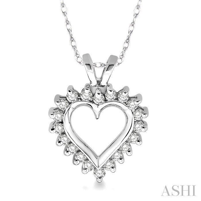 1/4 Ctw Round Diamond Heart Pendant in 10K White Gold with Chain