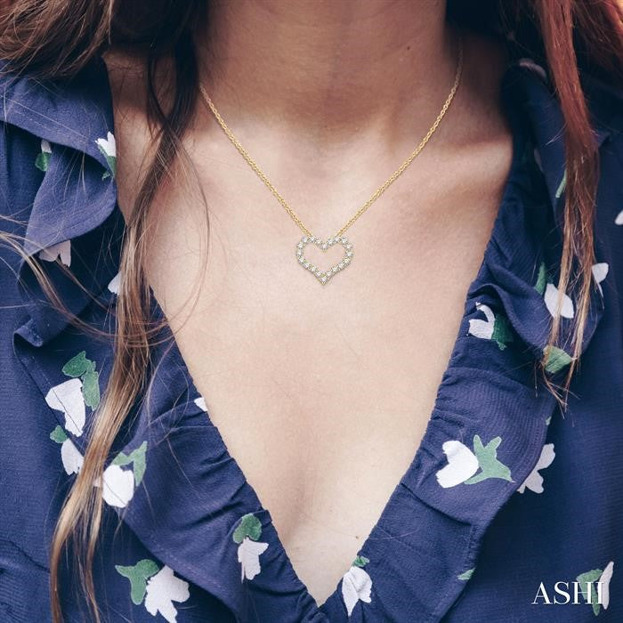 4 Ctw Heart Shape Round Cut Diamond Pendant With Chain in 14K Yellow Gold
