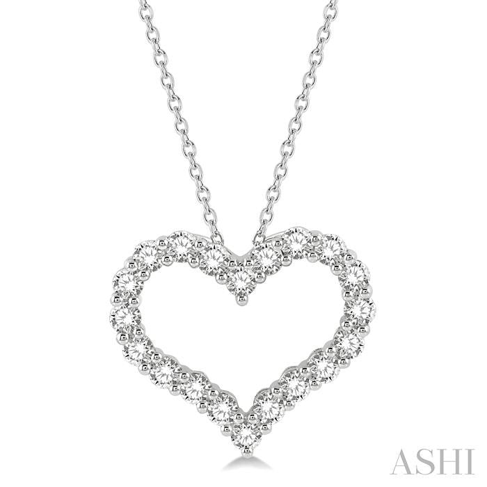 1 1/2 Ctw Heart Shape Round Cut Diamond Pendant With Chain in 14K White Gold