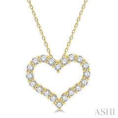 3/4 Ctw Heart Shape Round Cut Diamond Pendant With Chain in 14K Yellow Gold