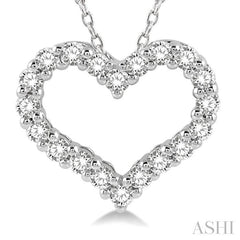 1/2 Ctw Heart Shape Round Cut Diamond Pendant With Chain in 14K White Gold