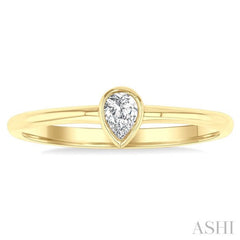 1/6 Ctw Petite Bezel Set Pear Cut Diamond Fashion Ring in 10K Yellow Gold