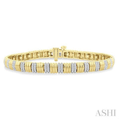 3/4 Ctw Ribbed Round Cut Diamond Fashion Bracelet in 10K Yellow Gold