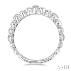 1/10 Ctw Wide Ribbed Plain Polished and Round Cut Diamond Bold Fashion Band in Sterling Silver