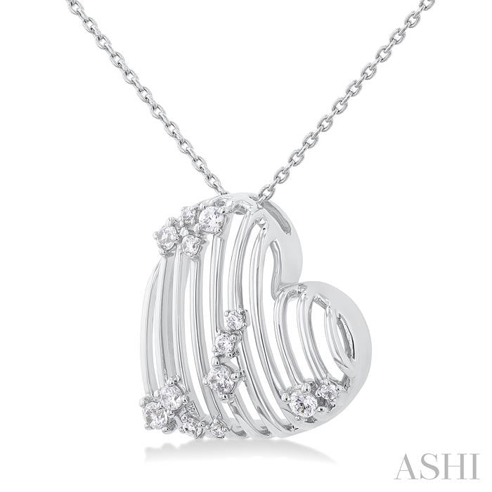 1/4 Ctw Open Window Ribbed Heart Round Cut Diamond Pendant With Chain in 14K White Gold
